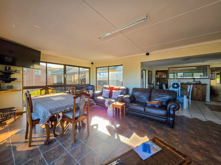 4 Bedroom Property for Sale in Stilbaai Wes Western Cape